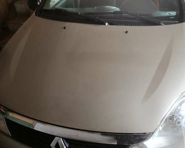 Бежевий Рено Кліо, об'ємом двигуна 1.4 л та пробігом 75 тис. км за 4500 $, фото 1 на Automoto.ua