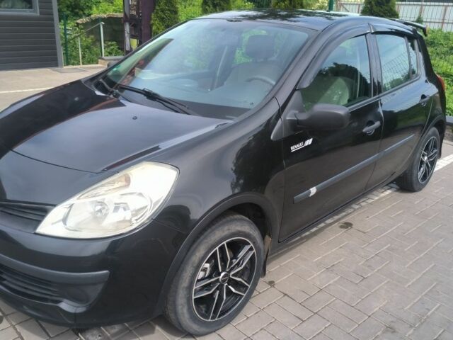 Чорний Рено Кліо, об'ємом двигуна 1.1 л та пробігом 247 тис. км за 4200 $, фото 1 на Automoto.ua