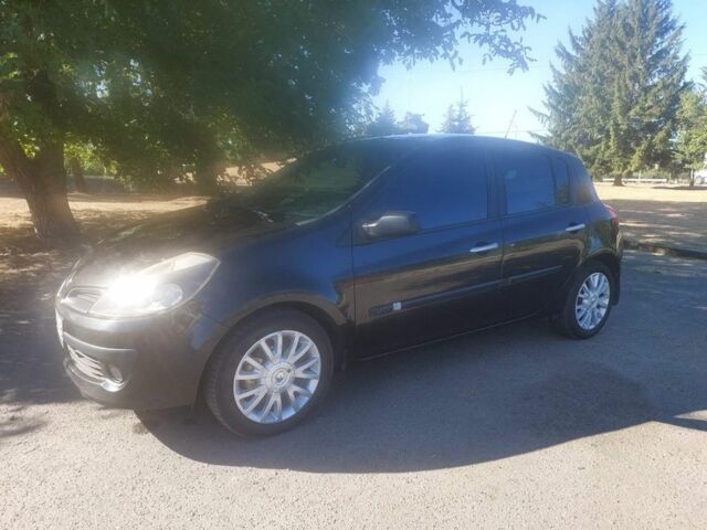 Чорний Рено Кліо, об'ємом двигуна 1.5 л та пробігом 284 тис. км за 3646 $, фото 1 на Automoto.ua