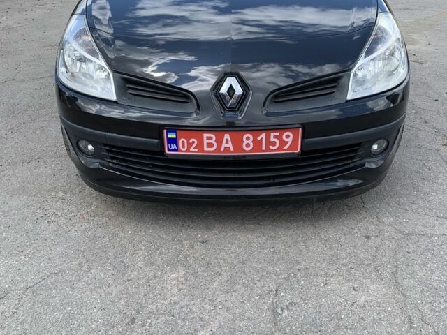 Чорний Рено Кліо, об'ємом двигуна 1.6 л та пробігом 177 тис. км за 5968 $, фото 1 на Automoto.ua