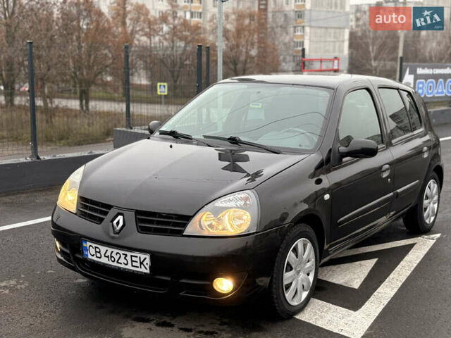Черный Рено Клио, объемом двигателя 1.2 л и пробегом 226 тыс. км за 3500 $, фото 1 на Automoto.ua