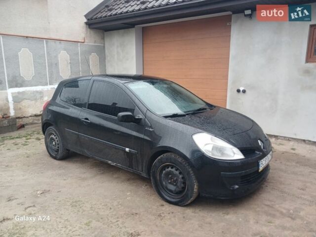 Чорний Рено Кліо, об'ємом двигуна 1.15 л та пробігом 201 тис. км за 2750 $, фото 1 на Automoto.ua