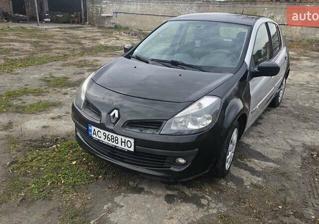 Чорний Рено Кліо, об'ємом двигуна 1.1 л та пробігом 177 тис. км за 4000 $, фото 1 на Automoto.ua