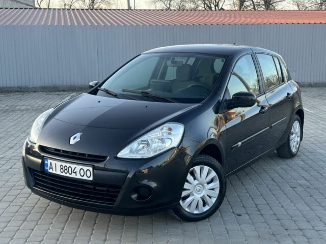 Черный Рено Клио, объемом двигателя 1.1 л и пробегом 202 тыс. км за 4600 $, фото 1 на Automoto.ua