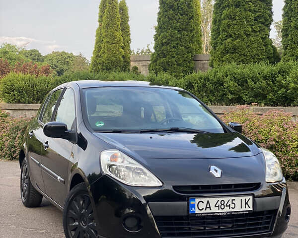 Чорний Рено Кліо, об'ємом двигуна 1.15 л та пробігом 120 тис. км за 5200 $, фото 1 на Automoto.ua
