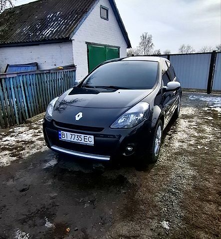 Чорний Рено Кліо, об'ємом двигуна 1.5 л та пробігом 248 тис. км за 4250 $, фото 1 на Automoto.ua