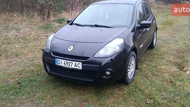 Черный Рено Клио, объемом двигателя 1.5 л и пробегом 290 тыс. км за 5450 $, фото 1 на Automoto.ua
