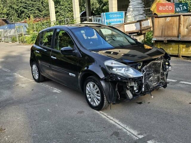 Чорний Рено Кліо, об'ємом двигуна 1.6 л та пробігом 170 тис. км за 3500 $, фото 1 на Automoto.ua