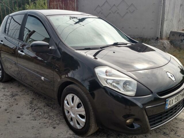 Черный Рено Клио, объемом двигателя 1 л и пробегом 236 тыс. км за 4000 $, фото 1 на Automoto.ua