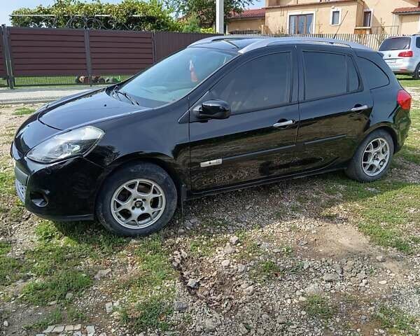 Черный Рено Клио, объемом двигателя 1.5 л и пробегом 293 тыс. км за 4800 $, фото 1 на Automoto.ua