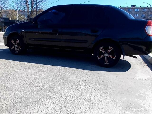 Черный Рено Клио, объемом двигателя 1.4 л и пробегом 260 тыс. км за 3800 $, фото 1 на Automoto.ua