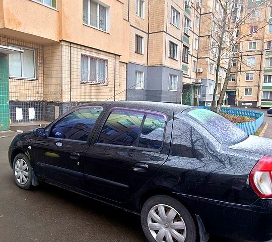 Черный Рено Клио, объемом двигателя 14 л и пробегом 205 тыс. км за 4700 $, фото 1 на Automoto.ua