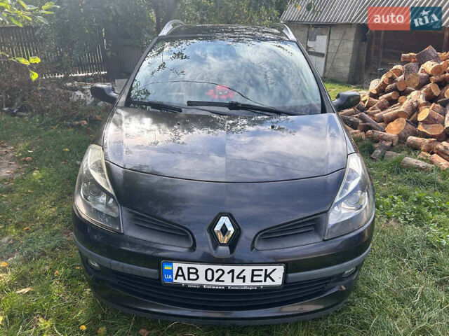 Чорний Рено Кліо, об'ємом двигуна 1.2 л та пробігом 300 тис. км за 3500 $, фото 1 на Automoto.ua
