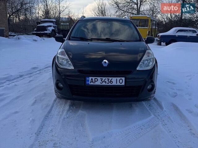 Черный Рено Клио, объемом двигателя 1.46 л и пробегом 228 тыс. км за 4900 $, фото 1 на Automoto.ua