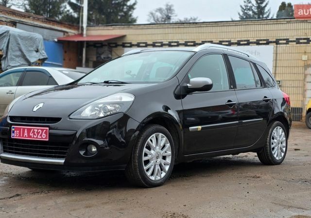 Черный Рено Клио, объемом двигателя 1.2 л и пробегом 170 тыс. км за 5700 $, фото 1 на Automoto.ua