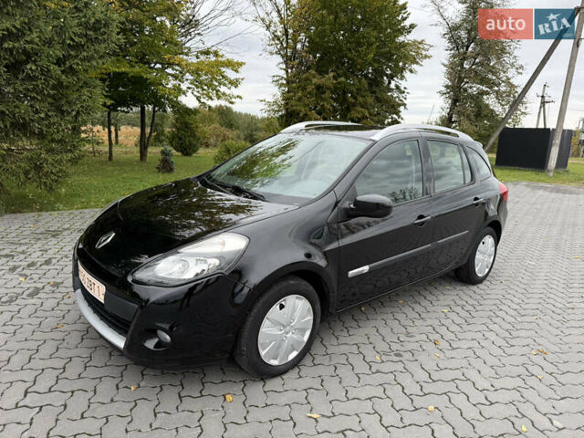 Черный Рено Клио, объемом двигателя 1.5 л и пробегом 215 тыс. км за 6850 $, фото 1 на Automoto.ua