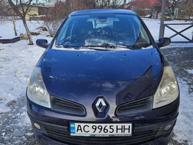 Фіолетовий Рено Кліо, об'ємом двигуна 1.6 л та пробігом 165 тис. км за 4500 $, фото 1 на Automoto.ua