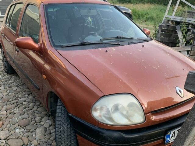 Коричневый Рено Клио, объемом двигателя 1.4 л и пробегом 333 тыс. км за 1100 $, фото 1 на Automoto.ua