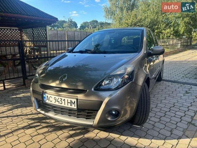 Коричневий Рено Кліо, об'ємом двигуна 1.6 л та пробігом 235 тис. км за 6900 $, фото 1 на Automoto.ua