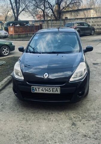 Коричневый Рено Клио, объемом двигателя 1.46 л и пробегом 200 тыс. км за 5000 $, фото 1 на Automoto.ua