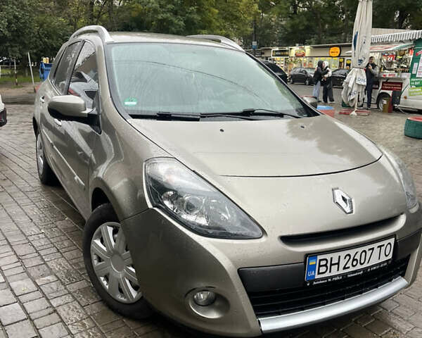 Коричневый Рено Клио, объемом двигателя 1.15 л и пробегом 196 тыс. км за 5400 $, фото 1 на Automoto.ua