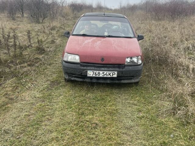 Красный Рено Клио, объемом двигателя 1.1 л и пробегом 280 тыс. км за 480 $, фото 1 на Automoto.ua