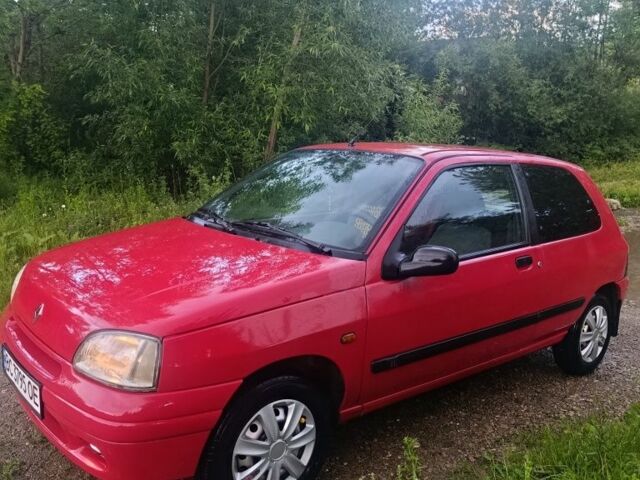 Червоний Рено Кліо, об'ємом двигуна 1.4 л та пробігом 130 тис. км за 2800 $, фото 1 на Automoto.ua
