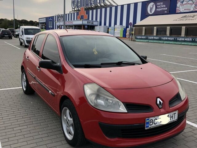 Червоний Рено Кліо, об'ємом двигуна 1.15 л та пробігом 300 тис. км за 4500 $, фото 1 на Automoto.ua