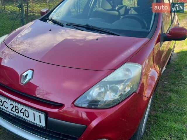 Красный Рено Клио, объемом двигателя 1.2 л и пробегом 220 тыс. км за 4800 $, фото 1 на Automoto.ua