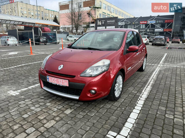 Червоний Рено Кліо, об'ємом двигуна 1.6 л та пробігом 121 тис. км за 7500 $, фото 1 на Automoto.ua