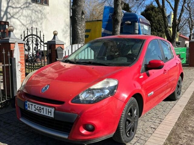 Червоний Рено Кліо, об'ємом двигуна 1.1 л та пробігом 170 тис. км за 4781 $, фото 1 на Automoto.ua
