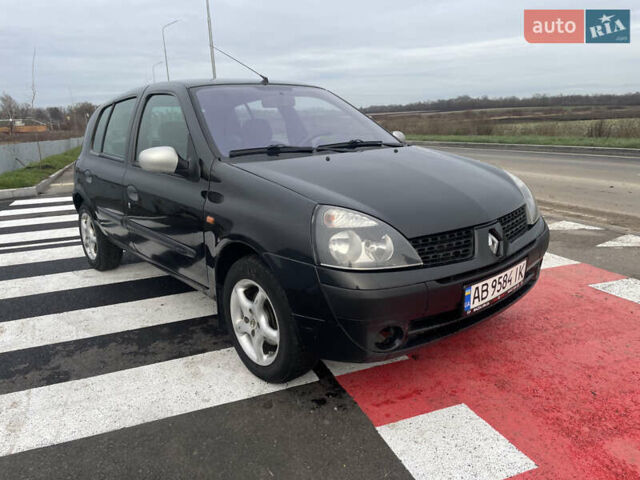 Рено Клио, объемом двигателя 1.4 л и пробегом 300 тыс. км за 2000 $, фото 1 на Automoto.ua