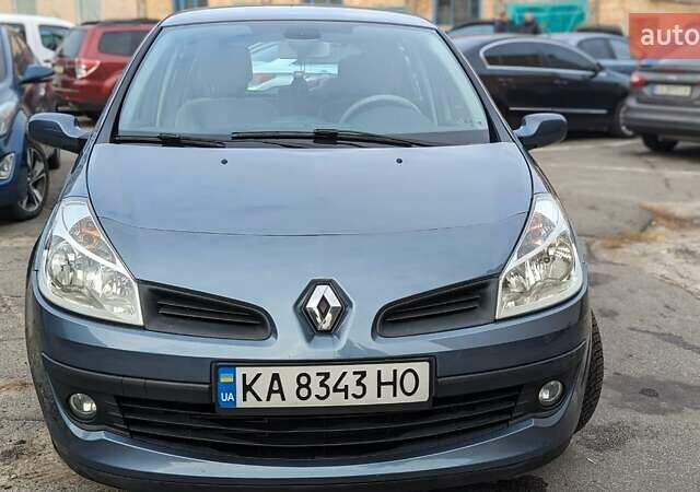 Рено Клио, объемом двигателя 1.5 л и пробегом 125 тыс. км за 6000 $, фото 1 на Automoto.ua