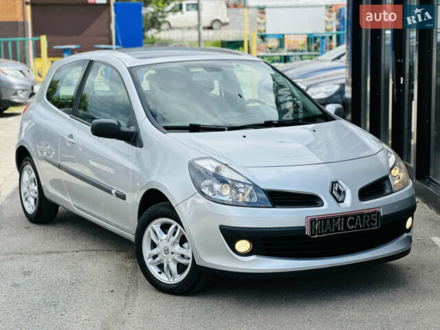 Рено Кліо, об'ємом двигуна 1.6 л та пробігом 165 тис. км за 6500 $, фото 1 на Automoto.ua