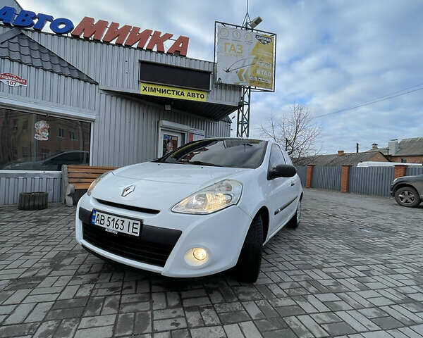 Рено Клио, объемом двигателя 1.5 л и пробегом 205 тыс. км за 4800 $, фото 1 на Automoto.ua