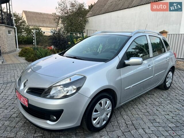 Рено Клио, объемом двигателя 1.2 л и пробегом 104 тыс. км за 4999 $, фото 1 на Automoto.ua