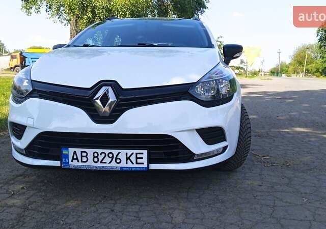 Рено Клио, объемом двигателя 1.5 л и пробегом 227 тыс. км за 9500 $, фото 1 на Automoto.ua
