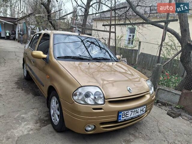 Жовтий Рено Кліо, об'ємом двигуна 1.4 л та пробігом 240 тис. км за 3900 $, фото 1 на Automoto.ua