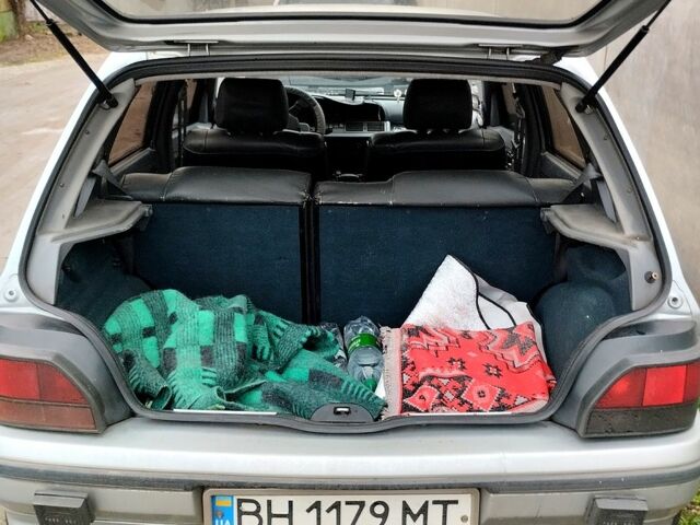 Сірий Рено Кліо, об'ємом двигуна 1.4 л та пробігом 100 тис. км за 2000 $, фото 1 на Automoto.ua