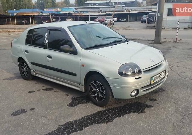 Серый Рено Клио, объемом двигателя 1.4 л и пробегом 328 тыс. км за 3000 $, фото 1 на Automoto.ua