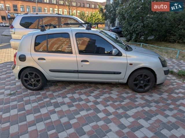 Сірий Рено Кліо, об'ємом двигуна 1.15 л та пробігом 280 тис. км за 2800 $, фото 1 на Automoto.ua