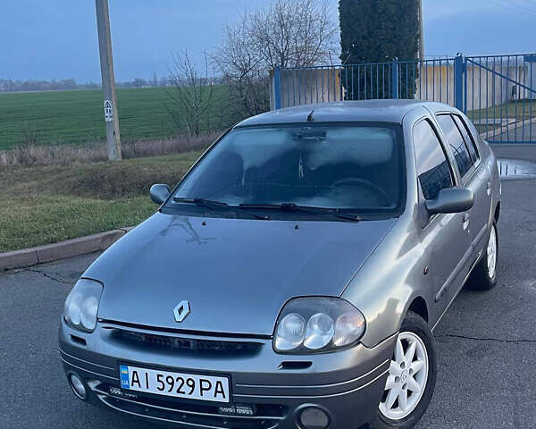Серый Рено Клио, объемом двигателя 1.39 л и пробегом 420 тыс. км за 2500 $, фото 1 на Automoto.ua