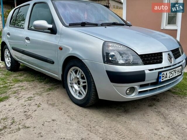 Сірий Рено Кліо, об'ємом двигуна 1.39 л та пробігом 430 тис. км за 3600 $, фото 1 на Automoto.ua