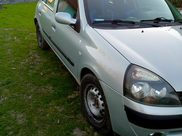 Сірий Рено Кліо, об'ємом двигуна 1.5 л та пробігом 240 тис. км за 3300 $, фото 1 на Automoto.ua