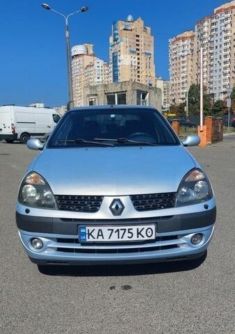 Сірий Рено Кліо, об'ємом двигуна 1.4 л та пробігом 260 тис. км за 3200 $, фото 1 на Automoto.ua