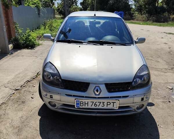 Сірий Рено Кліо, об'ємом двигуна 1.4 л та пробігом 248 тис. км за 2600 $, фото 1 на Automoto.ua
