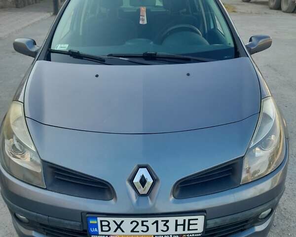 Серый Рено Клио, объемом двигателя 1.5 л и пробегом 248 тыс. км за 4300 $, фото 1 на Automoto.ua