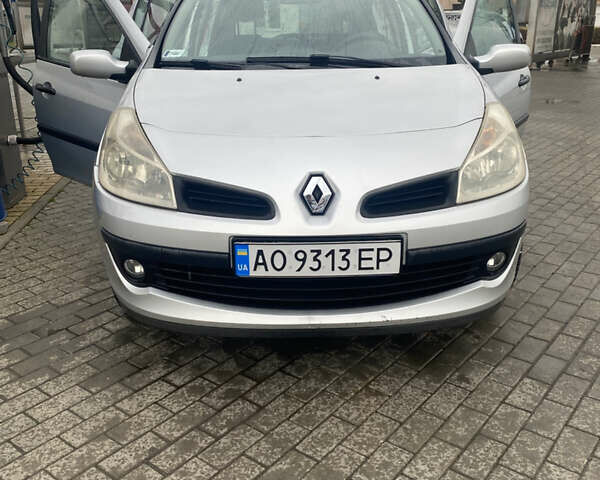 Серый Рено Клио, объемом двигателя 1.15 л и пробегом 244 тыс. км за 3400 $, фото 1 на Automoto.ua