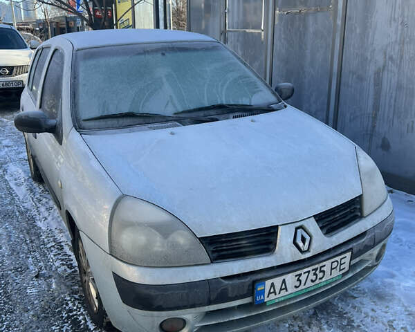 Сірий Рено Кліо, об'ємом двигуна 1.4 л та пробігом 230 тис. км за 1500 $, фото 1 на Automoto.ua