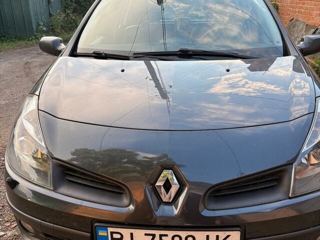 Серый Рено Клио, объемом двигателя 2 л и пробегом 264 тыс. км за 6500 $, фото 1 на Automoto.ua